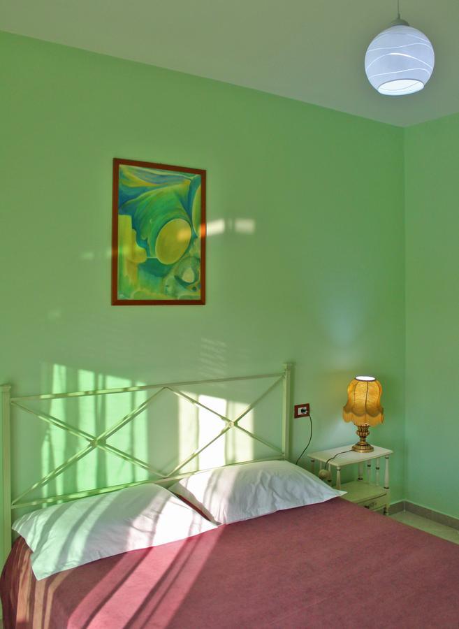 Risus Hotel Golem  Zewnętrze zdjęcie