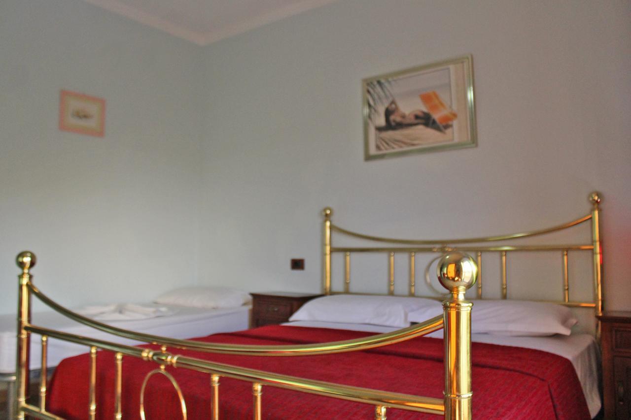 Risus Hotel Golem  Zewnętrze zdjęcie